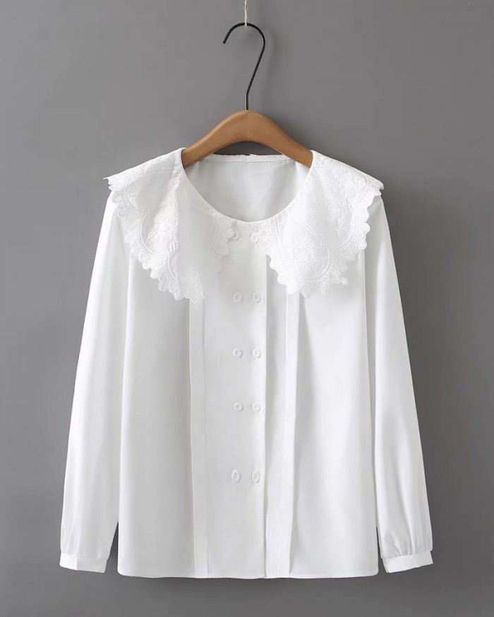 LM+ Lace collar blouse