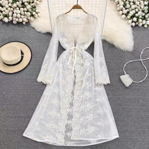 Long lace outer