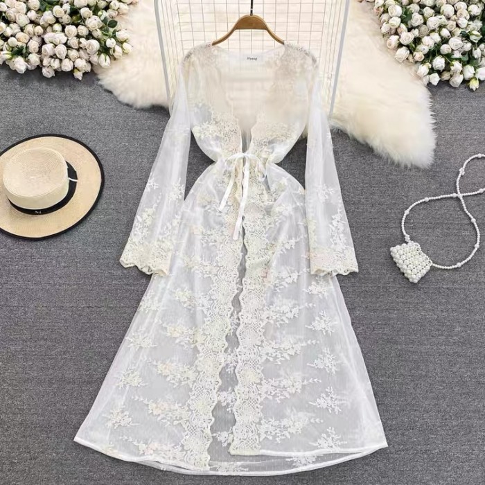 Long lace outer