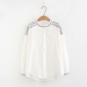 LM+ Embroidery Top
