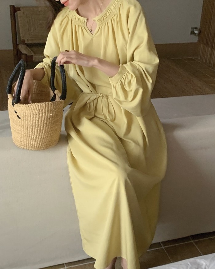 Dress with tie-string