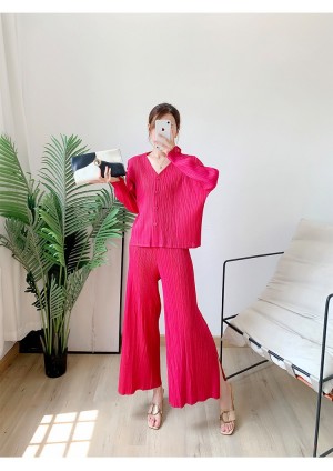 Pleated Candy color blouse and pants set