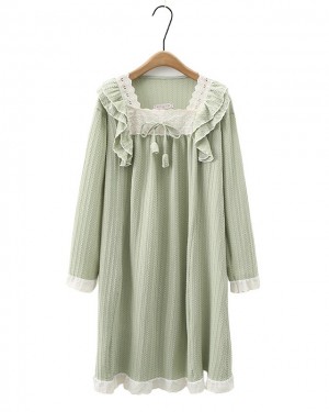 LM+ Lace trim dress