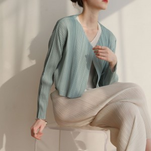Pleated basic cardigan