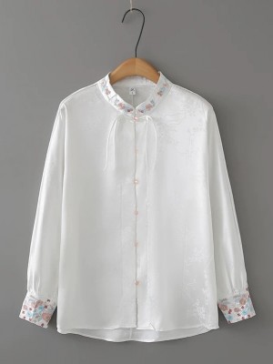 LM+  floral motif embroidered blouse