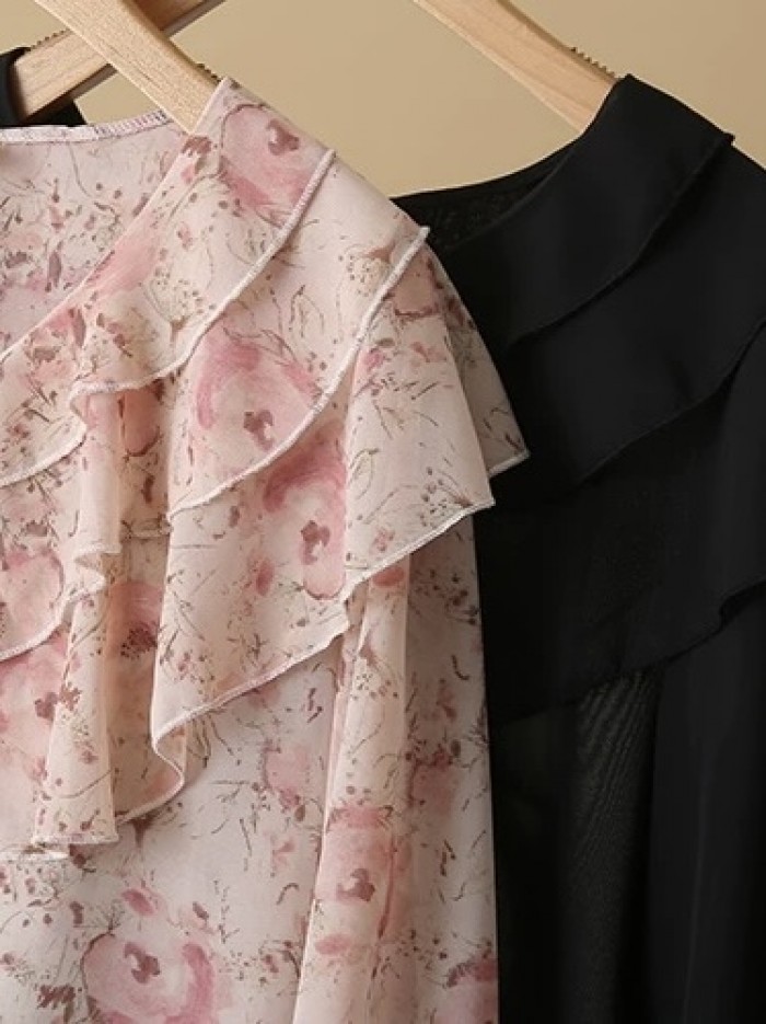 LM+  Ruffle neckline blouse