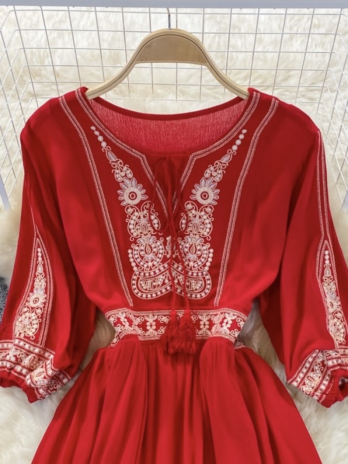 Floral embroidered motif dress