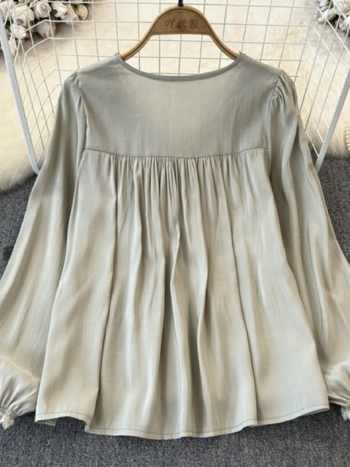 Lace hem v-neck blouse