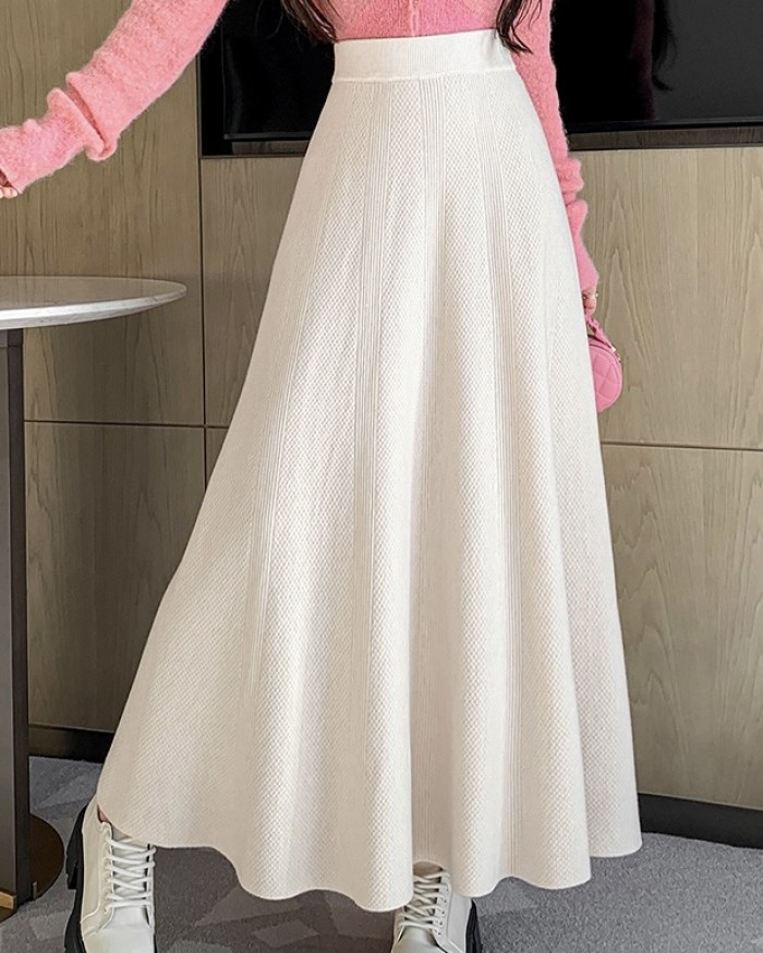 Textured knit skirt