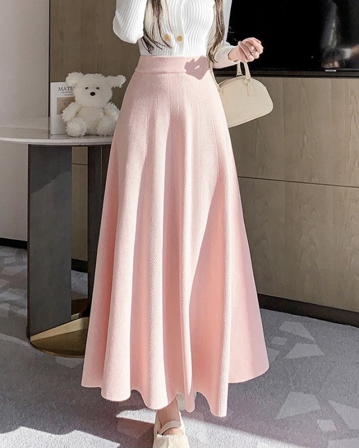 Textured knit skirt