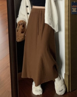 Tiestring knit skirt
