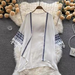 Tribal motif tasseled cardigan