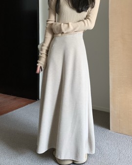 Long basic skirt