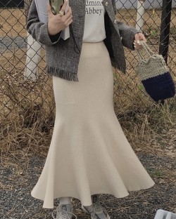 Mermaid knit skirt