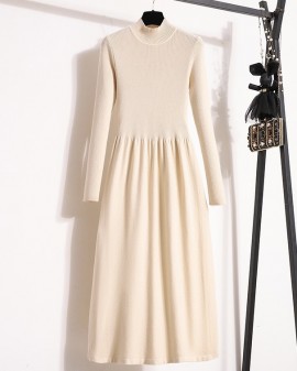 LM+ Mockneck knit dress