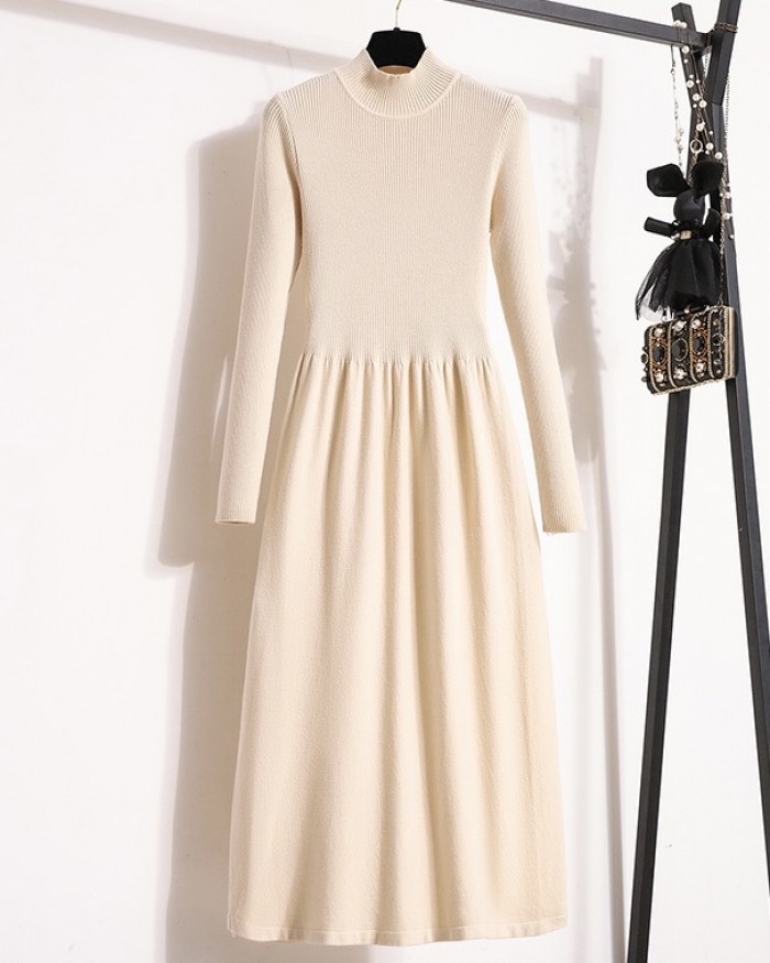 LM+ Mockneck knit dress