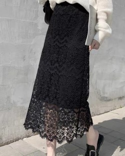 Lace skirt