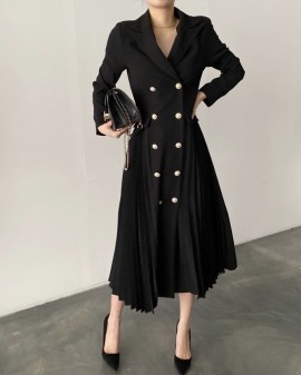 Blazer style dress with pleat