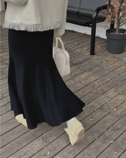 Mermaid knit skirt