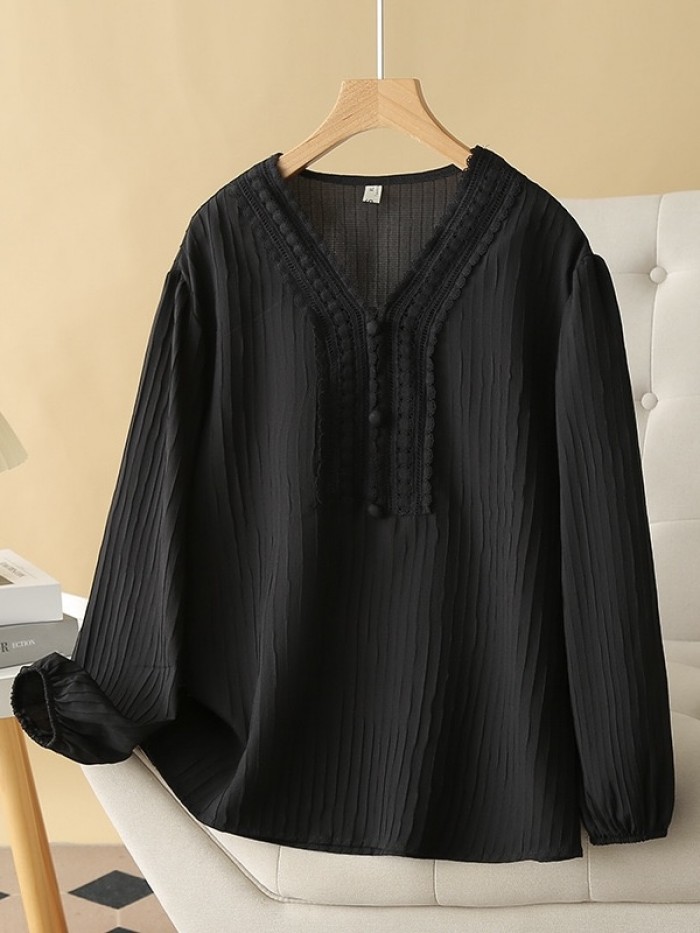 LM+  lace trim blouse