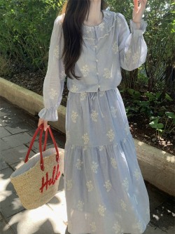 Floral motif blouse and skirt set