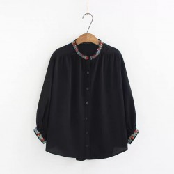LM+ Embroidery Hem Blouse