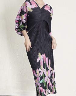 Pleated floral reflection motif dress