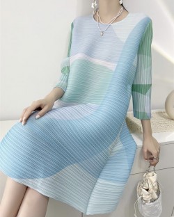 Abstract Motif Pleated Dress