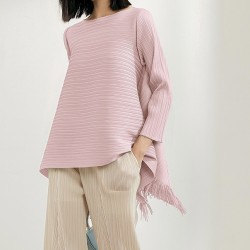 Pleated blouse with tassel