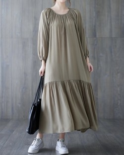 Basic dress with pockets