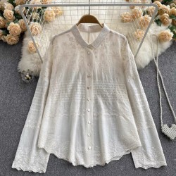 Embroidered motif blouse