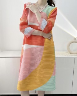 Abstract Motif Pleated Dress