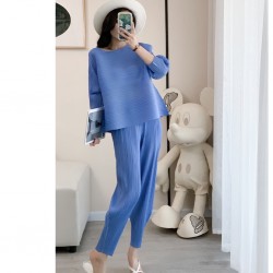 Pleated asymmetrical top and pants set