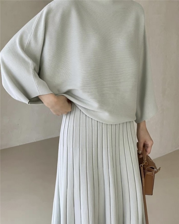 Knit blouse and skirt set