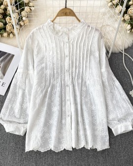 Embroidery lace trim blouse