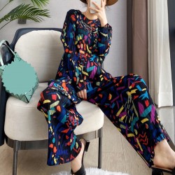 Pleated confetti motif blouse and pants set